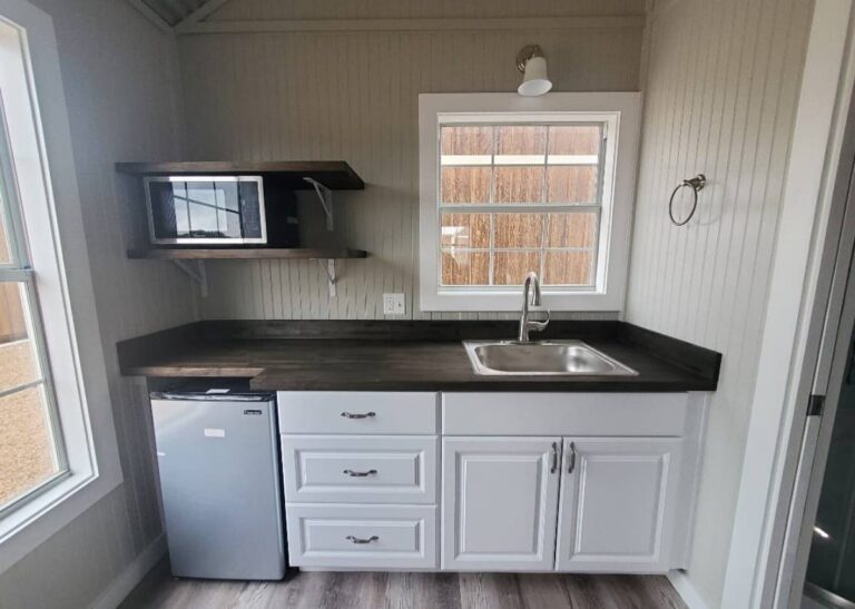 Little Luxury Small Cabin at Tiny Hive in Giddings, TX