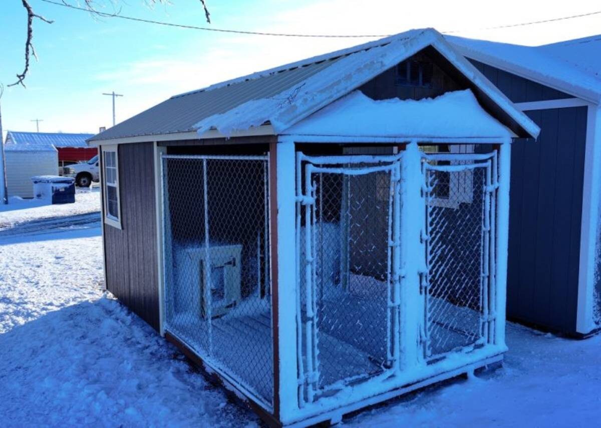 Snowy dog kennel safe in winter for sale at Tiny Hive in Giddings, TX