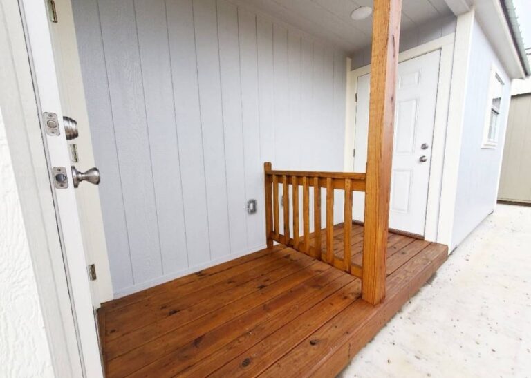 Duplex cabin in Tiny Hive in Giddings, TX