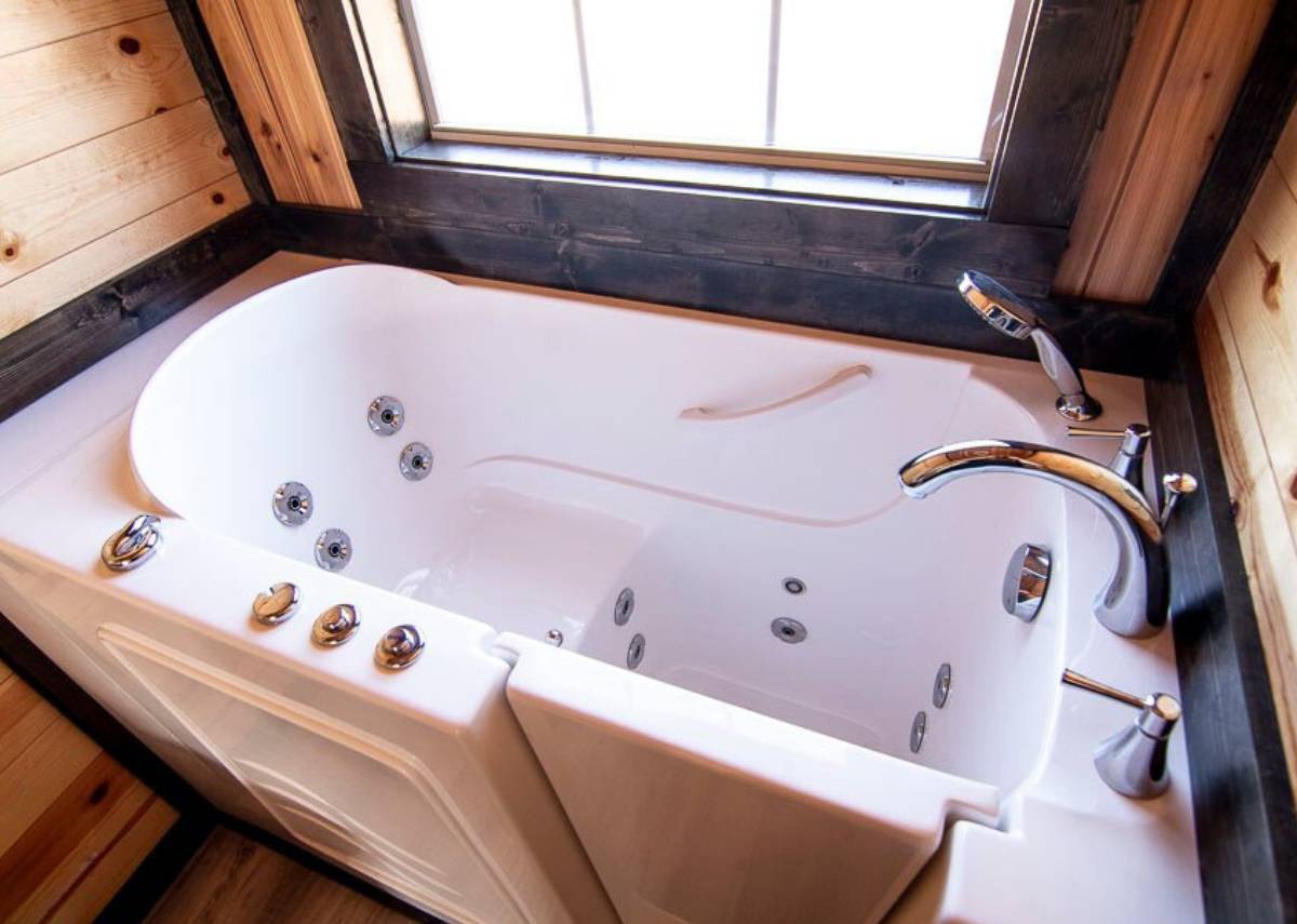 Image gallery marquee