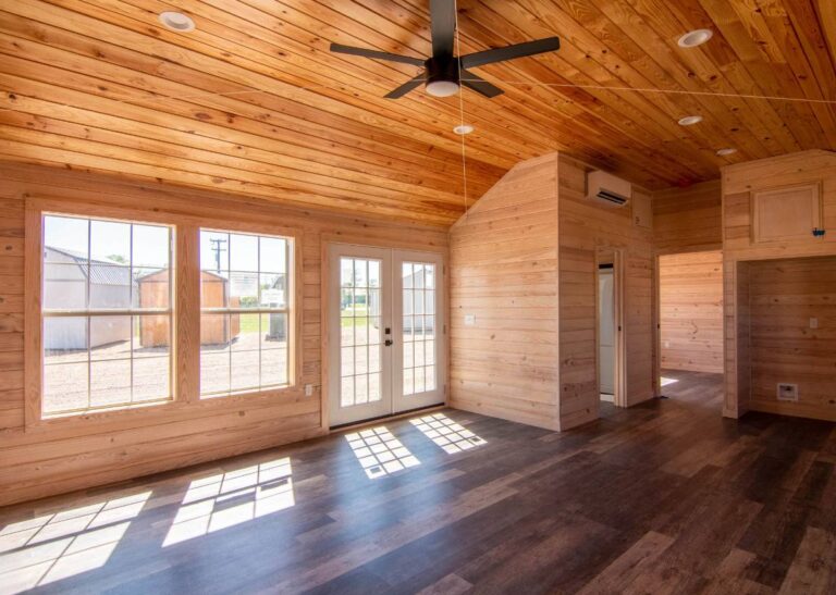 Bright and airy tiny prefabricated tiny home in Giddings, TX