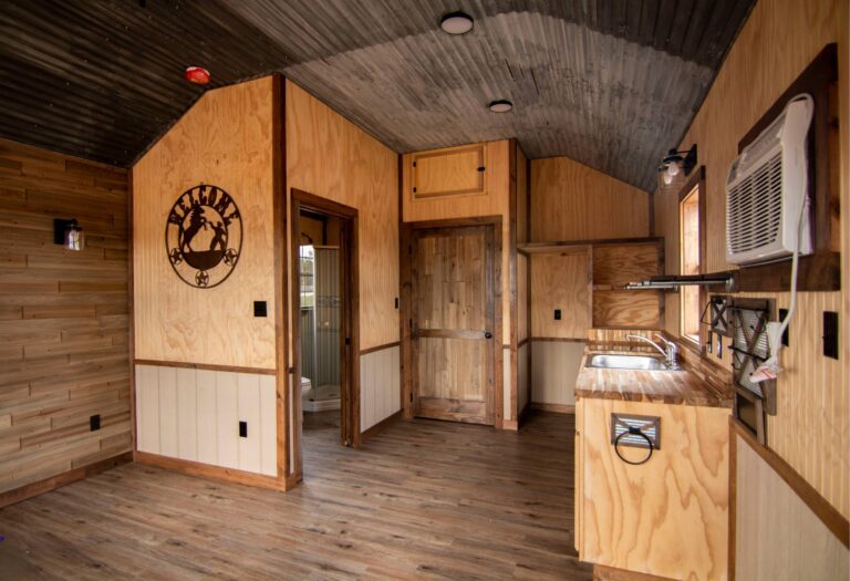 Beautiful 14x24 Cabin at Tiny Hive Giddings