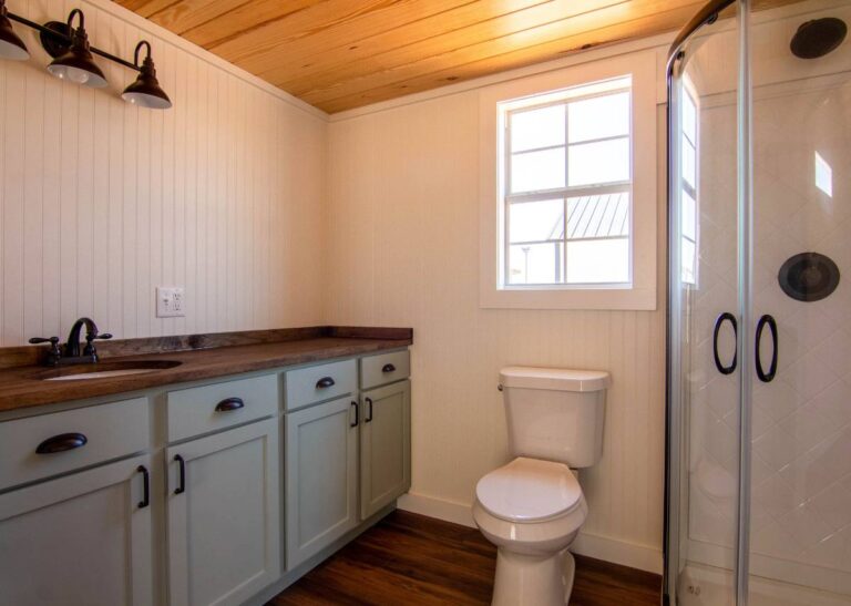 16x32 Cabin Church Tiny Hive Giddings, TX