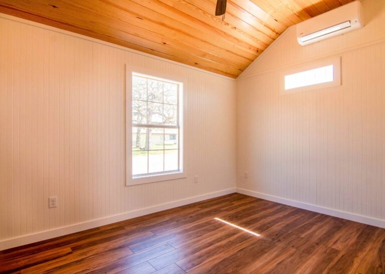 16x32 Cabin Church Tiny Hive Giddings, TX