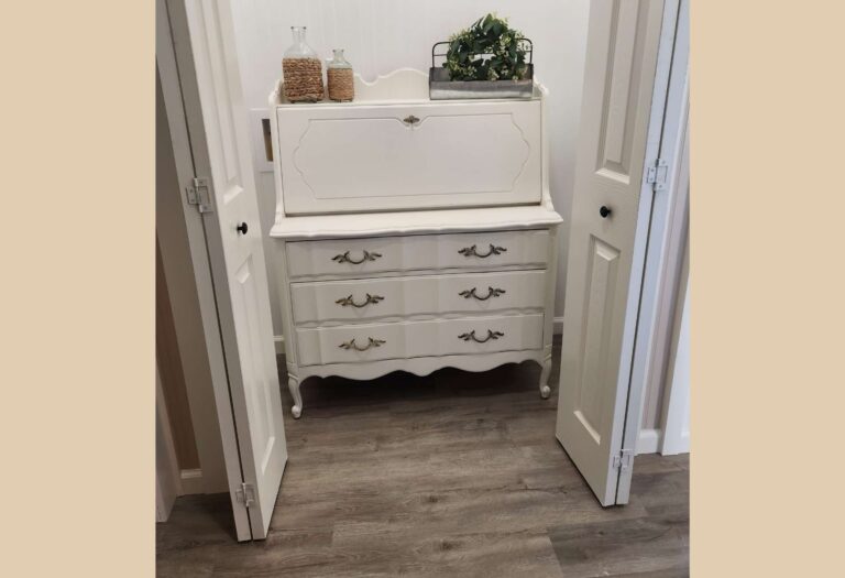 Finished cabins at Tiny Hive