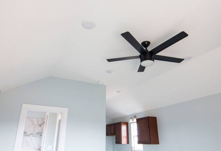 Tiny Home Building at Tiny Hive in Giddings, TX