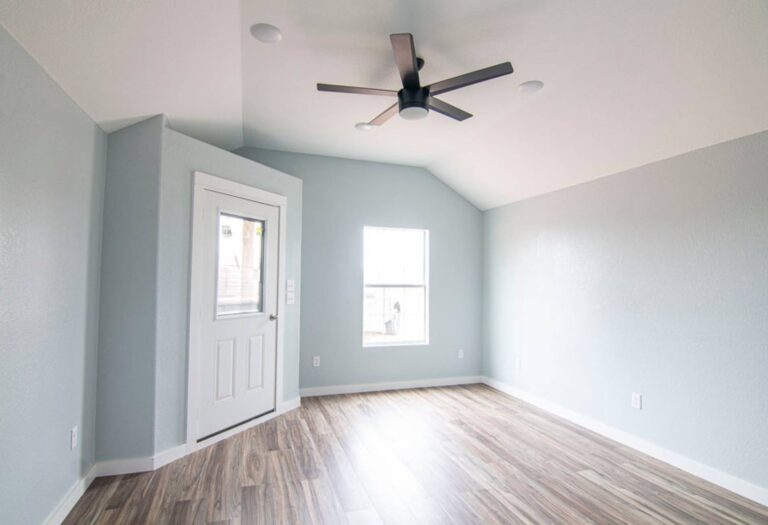 Tiny Home Building at Tiny Hive in Giddings, TX